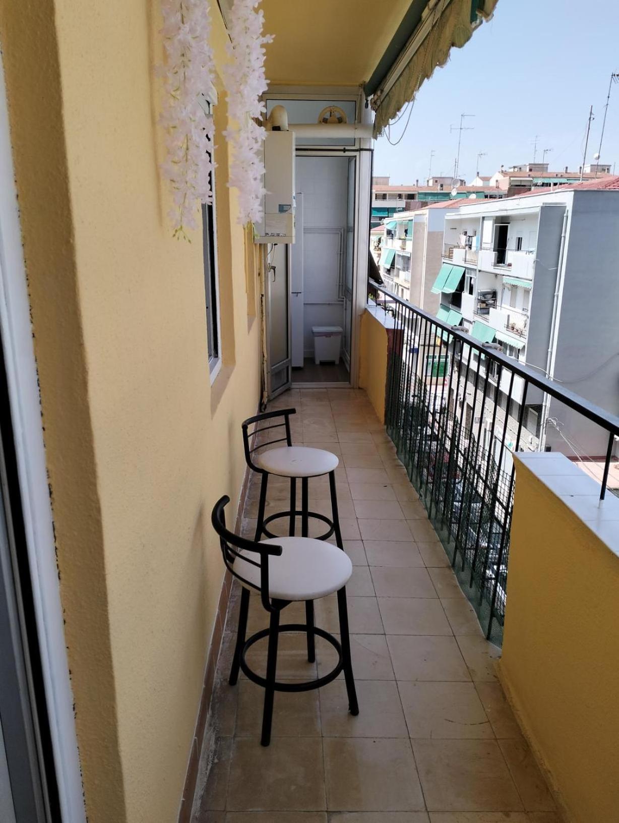 אליקאנטה Ricardo Hostal Apartamento 3 Habitaciones מראה חיצוני תמונה