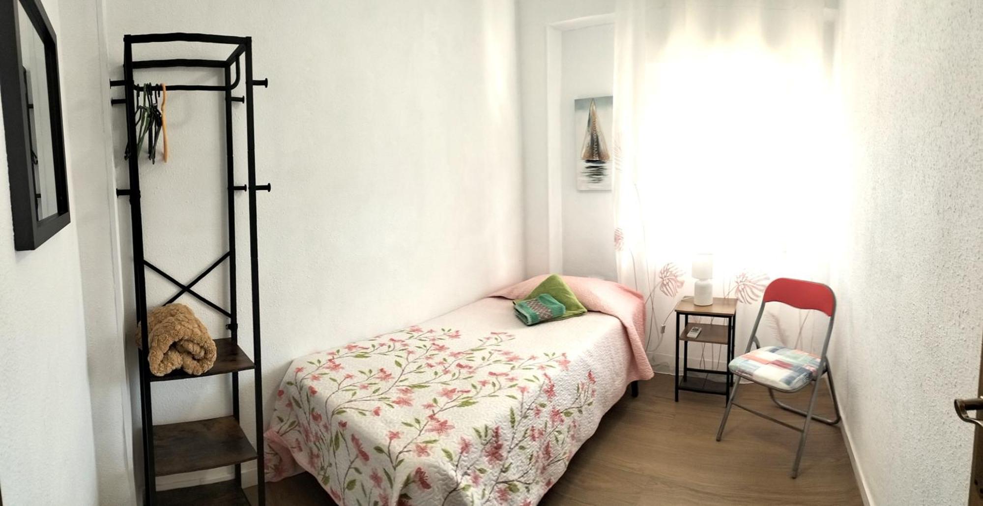 אליקאנטה Ricardo Hostal Apartamento 3 Habitaciones מראה חיצוני תמונה