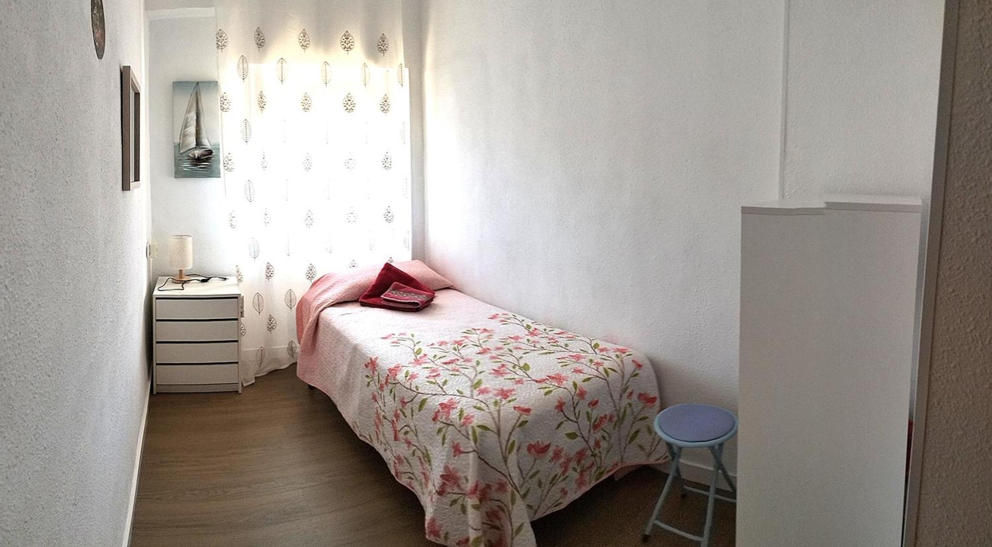 אליקאנטה Ricardo Hostal Apartamento 3 Habitaciones מראה חיצוני תמונה
